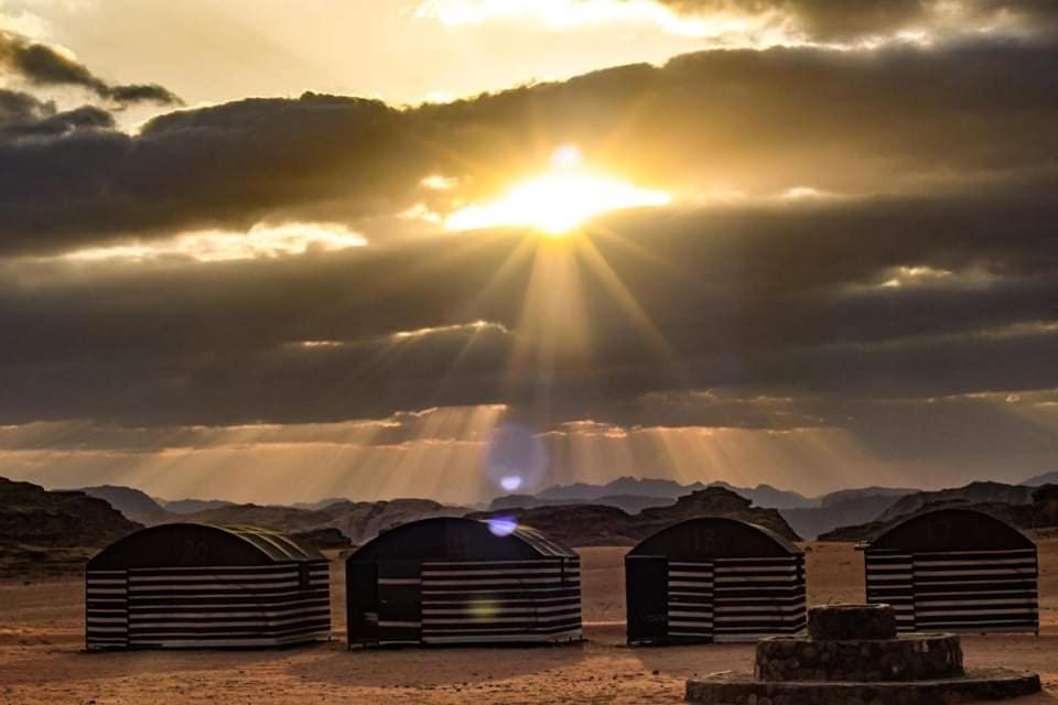 Desert Shine Camp ワディ ・ラム エクステリア 写真